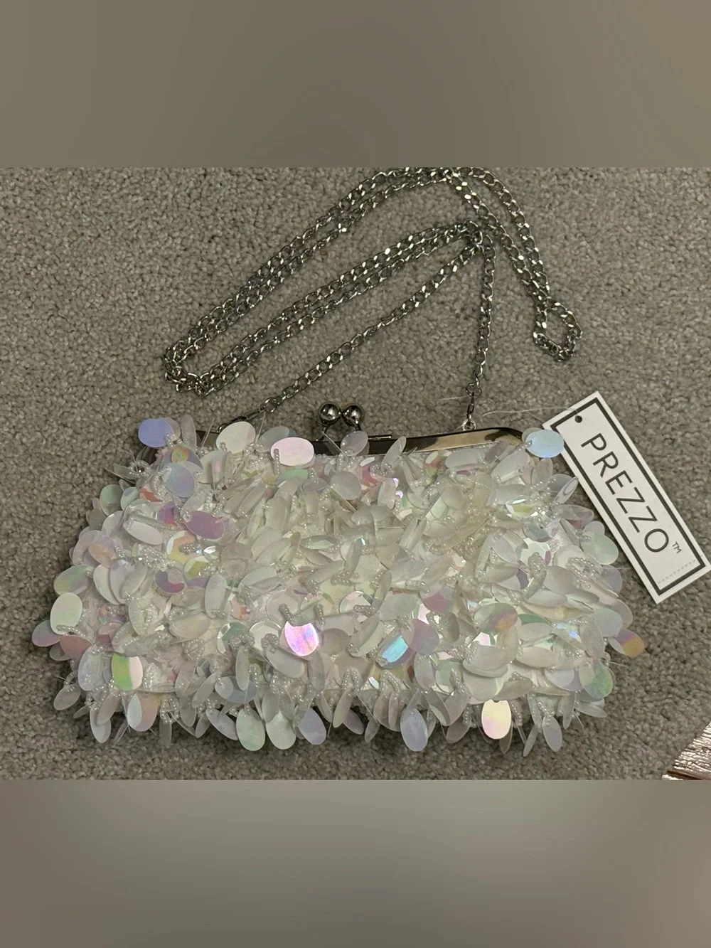 Prezzo Iridescent White Sequins & Beads Kiss-lock Clutch Crossbody Silver Chain